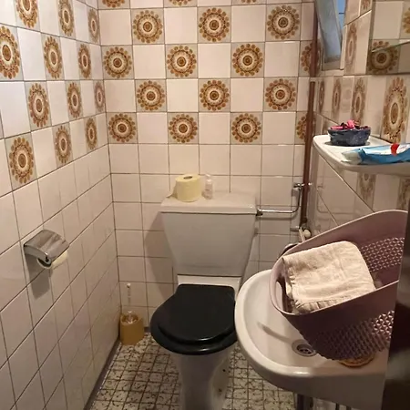Wohnen Im Vintage-style Im Souterrain הרצוגנבורג