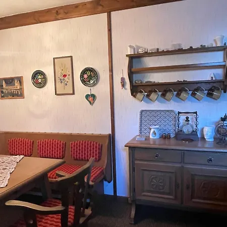 Wohnen Im Vintage-style Im Souterrain הרצוגנבורג